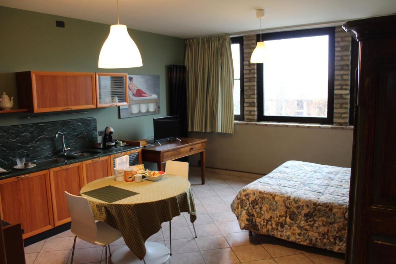 B&B Temenos Parma Bagian luar foto