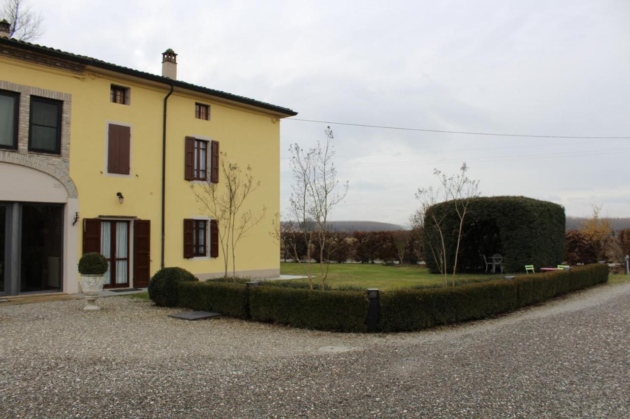 B&B Temenos Parma Bagian luar foto